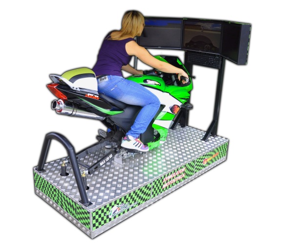 wynajem symulatora jazdy na motorze wynajem symulatora jazdy na motorze